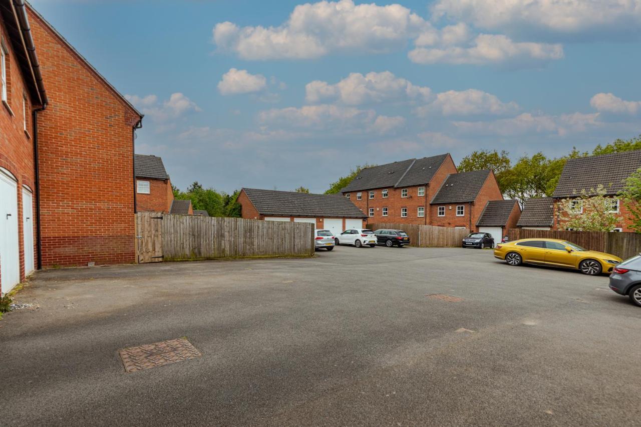 Silver Stag Properties, Modern 2 Bedroom House Thringstone Luaran gambar